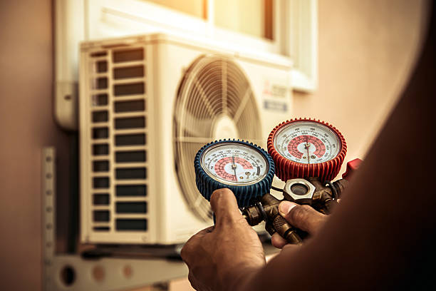 Professional Hvac technician working in Osseo, MN